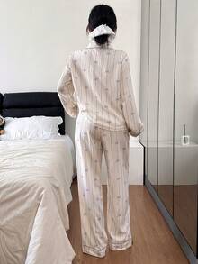 SHEIN 女士蝴蝶条纹印花翻领长袖上衣和裤子睡衣套装，冬季服装 - 紫色 - 查看 2