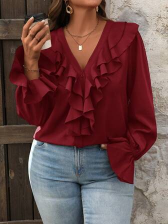 SHEIN VCAY 大码女式休闲度假风格纯色 V 领荷叶边宽松衬衫