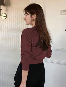 DAZY Áo len cổ tròn tay dài đơn giản, rộng rãi, màu trơn dành cho nữ, mùa thu/đông - Màu Đỏ Sâu - Xem 4