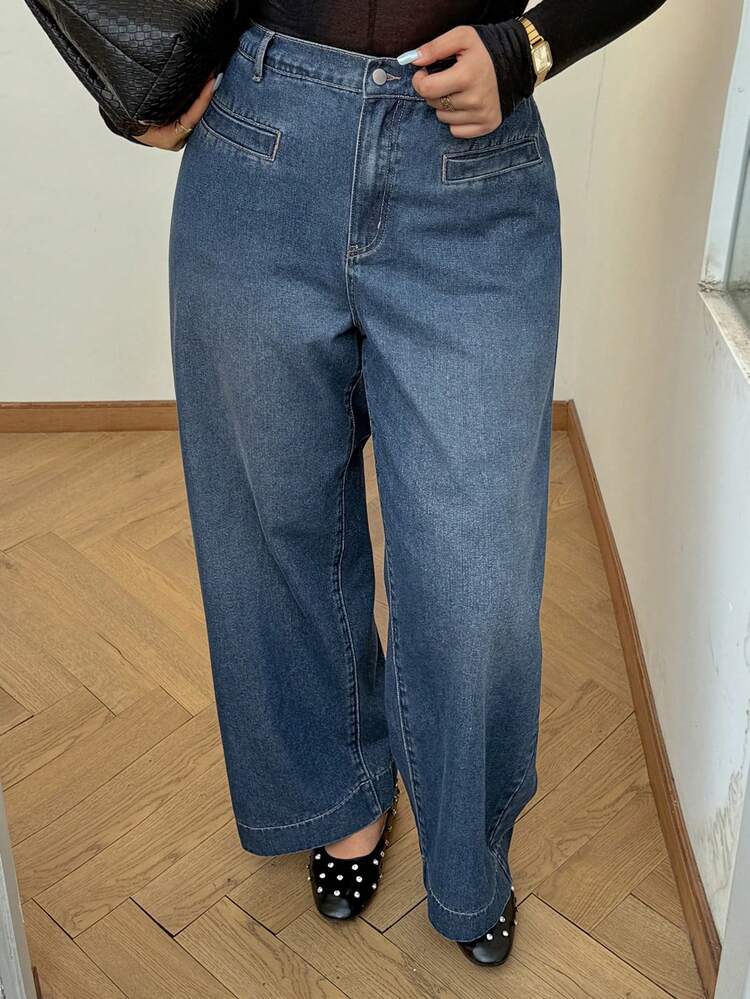 Dazy Plus Plus Size Women Vintage Washed Blue Loose Straight Leg Jeans With Pockets, Suitable For All Seasons