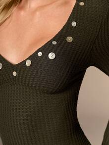 Avantive Green Elastic V-Neck Long-Sleeved Top Women's Fashion Commuter Decorative Button Fitted Long Sleeve Top Fitted Tops Women Women Autumn Winter Halloween Costume Christmas Women's Clothing Clothes For New Year Sexy Tops For Women Sequin Casual Outfit For Women