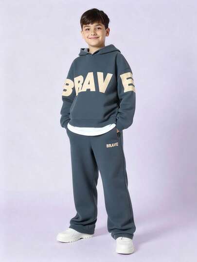 SHEIN 2pcs/Set Tween Boy Casual College Style Blue Letter Graphic Hoodie Sweatshirt And Straight Leg Drawstring Sweatpants Set, Suitable For School, Home, Daily Wear, Sports, Versatile & Minimalist Boys Boy Kids Boys Kids Boy Teen Boys Boys Sweatsuits Set Hoodie And Sweatpants Set Boy Teen 2pc Sets Sweater Boy 2 Piece Set Boys Autumn Winter Casual Two Piece Set Fall