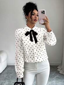 GlowEve بلوزة أنيقة للنساء من الشيفون المنقط مع كشكشة وفيونكة، موضة المواصلات، خريف/شتاء - أبيض وأسود - مشاهدة 6