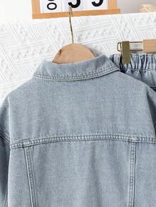 SHEIN Conjunto de 2 piezas de mezclilla para niñas preadolescentes, nueva llegada para otoño/invierno 2025: Chaqueta de mezclilla azul claro, estilo colegial casual, silueta ajustada, falda de mezclilla de algodón cómoda, conjunto de mezclilla para niñas - Lavado ligero - Ver 8