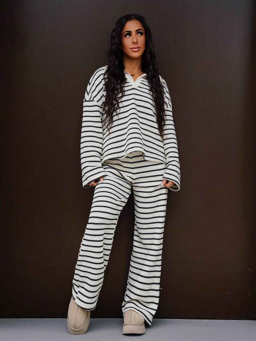 SAYEHFBABY Women's 2pcs Set Loose Striped V-Neck Drop Shoulder Long Sleeve T-Shirt &Elastic Waist Striped Pants, Winter Sweater Suit ,Autumn/Winter Women Striped Lounge Set Two Pieces Pants Set Women Two Pieces Set Casual Two Pieces Set Striped Two Pieces Set Comfortable Two Pieces Set - Black and White - View 1