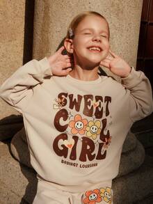 SHEIN Casuvi 儿童女童两件套：花卉字母印花长袖T恤+纯色抽绳休闲运动裤