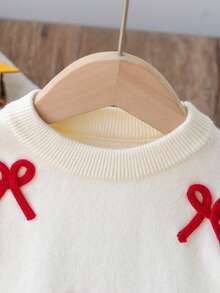 SHEIN Ensemble casual pour jeune fille avec pull à col rond à manches longues avec décor papillon et jupe plissée en tricot, automne/hiver - Blanc - Voir 3