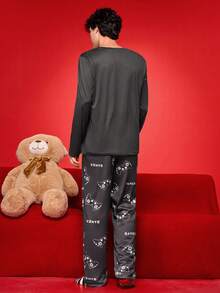 SHEIN Conjunto de ropa de estar en casa con estampado de letras y consola de juegos de manga larga para hombres, ropa de invierno, Navidad - Gris Oscuro - Ver 2