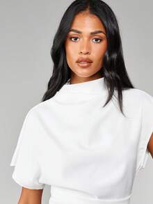 MISSGUIDED 立领短袖宽松针织上衣，袖口设计，适合休闲分层穿着和日常穿着 - 白色 - 查看 4