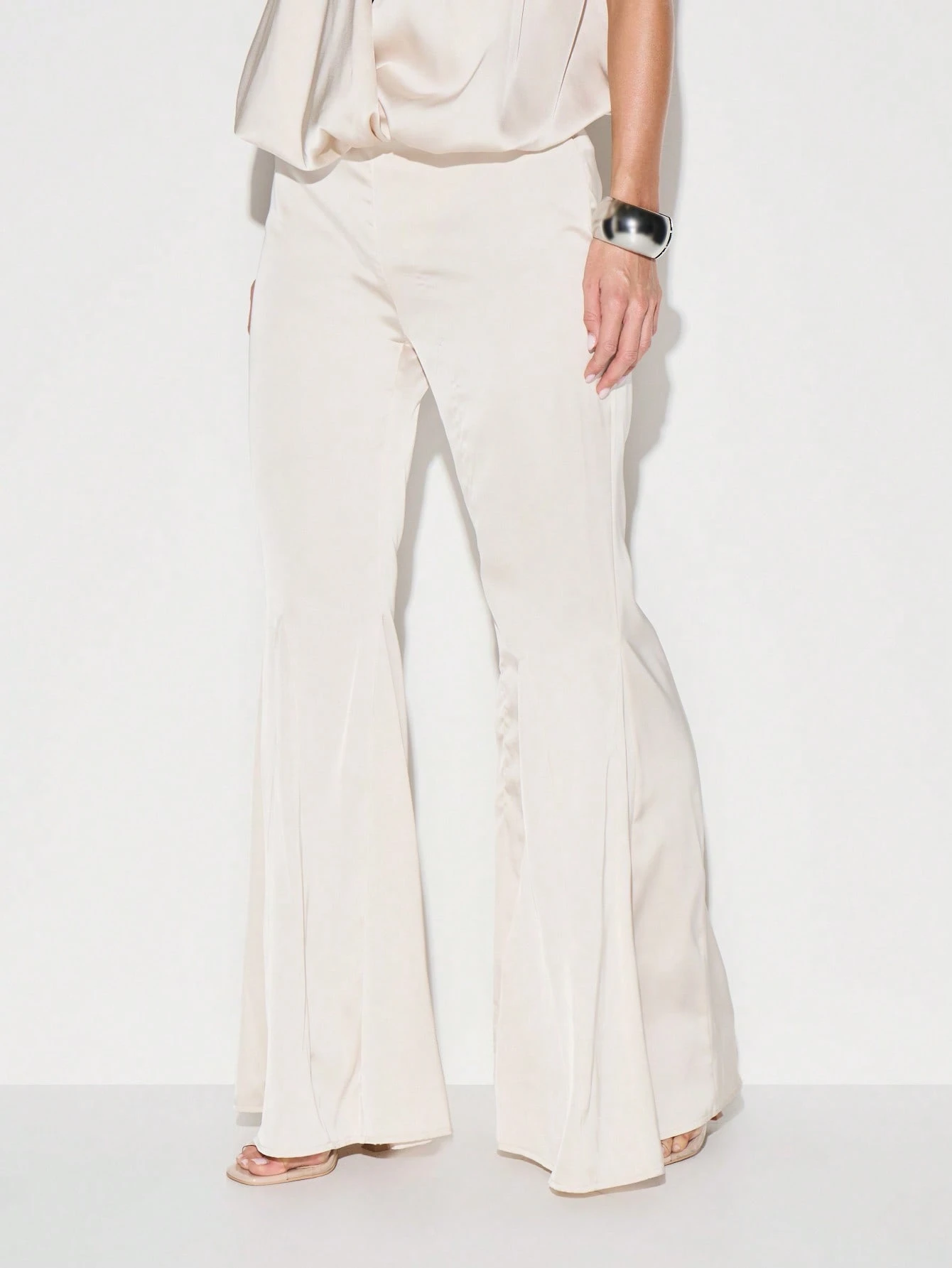 KIZN Palazzohose aus Satin mit weitem Bein