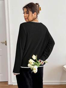 SHEIN Frenchy 女式加大码V领撞色边长袖T恤 - 黑色 - 查看 3