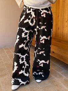 SHEIN Tall CURVE 大码秋冬万圣节圣诞节新年感恩节通勤度假Y2K可爱街头风科技生日机场派对婚礼全印花休闲百搭阔腿牛仔裤时尚女士奶牛纹牛仔裤高腰阔腿长裤，打造大胆时尚造型