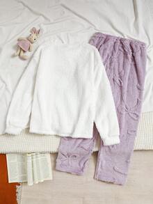 2 件套少女毛绒柔软家居睡衣套装，时尚可爱刺绣蝴蝶结长袖上衣搭配浅紫色提花蝴蝶结直筒裤，休闲宽松秋冬家居服