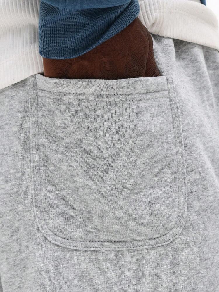 Lockere Jogginghose mit weitem Bein