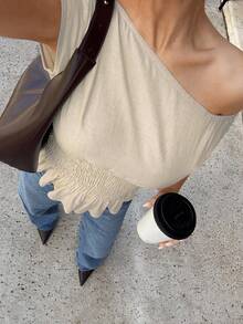 Siren Gaze Bluzka damska asymetryczna w jednolitym kolorze, lniana bluzka z odkrytymi ramionami, kolor naturalny, dopasowana bluzka z falbanką u dołu