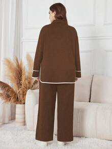 Lacomfia 大码女式撞色边侧开衩上衣和裤子套装 - 棕色 - 查看 2