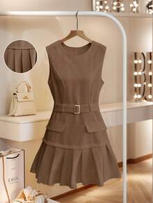 Franclia Elegant French Style Minimalist Daily Versatile Round Neck Sleeveless Cinched Waist Waist Pleated Hem Dress, Non-Stretch Woven White Dress, Business Casual Women's Clothing, White Graduation Dress, Pleated Dress, Graceful White Dress