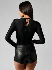 MISSGUIDED 长袖锁孔式前襟深 V 连体衣 - 黑色 - 查看 2