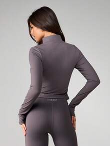 MISSGUIDED MSGD 全拉链运动夹克，立领，修身剪裁，适合运动和休闲分层穿着 - 灰色 - 查看 2