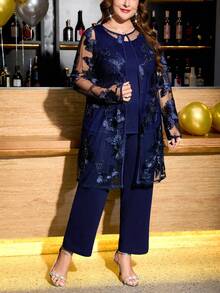 SHEIN Clasi 大码女装三件套：蓝色网纱刺绣外套、修身吊带背心和长裤，优雅秋季女装，冬季女装，圣诞节服装，新年服装，新年女装，感恩节女装，感恩节优雅连衣裙 - 藍色 - 查看 7