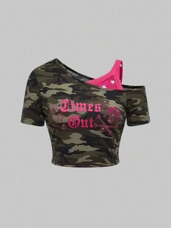 J-Fashion T-shirt asimmetrica con grafica mimetica e slogan