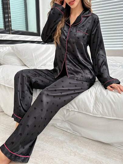 Conjunto de pijama de manga larga con estampado de corazón de seda sintética con solapa, ropa de otoño e invierno cómoda y elegante