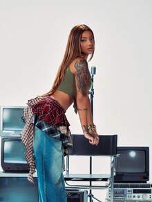 SHEIN x Ludmilla SHEIN ICON Letter Graphic Split Hem Summer Green Tank Top