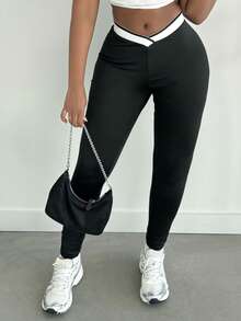 Alexandranx Black And White Contrast Color Patchwork Casual Deep V Waistline Women's Leggings - Black and White - View 3
