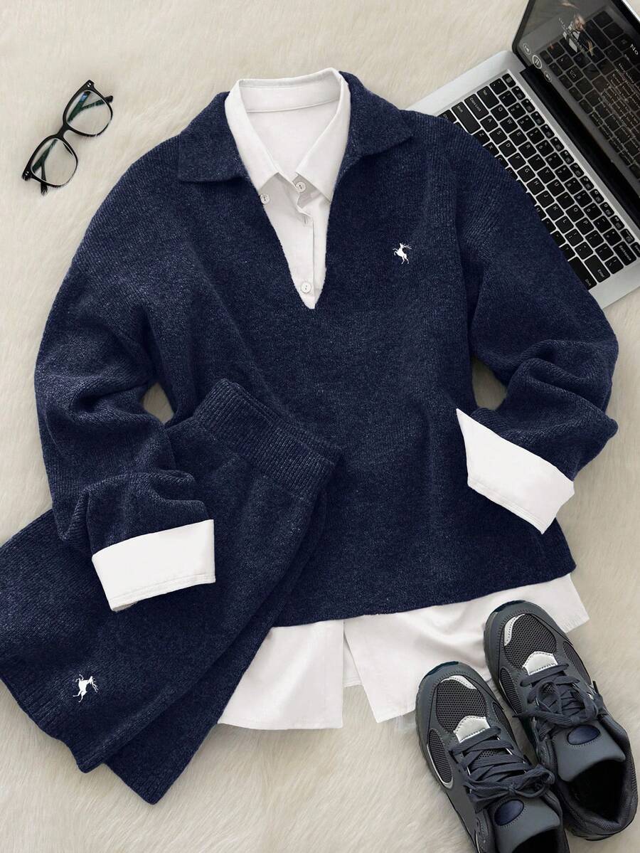 SHEIN Unity 女式 Polo 领长袖羊毛衫和短裤两件套,温暖舒适,精致刺绣,复古学院风,休闲日常穿着,返校,下午茶,复古氛围,秋季 - 藏蓝色 - 查看 1