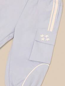 SUMWON Conjunto de sudadera con capucha y pantalón jogger para bebé niña con detalles de bolsillo de carga con estampado de estrellas, atuendo de invierno cómodo - Multicolor - Ver 6