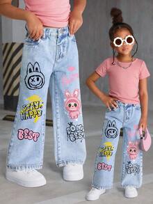 SHEIN ChillGRL Toddler Girls' Cute Graphic Print Jeans, New Arrival, Suitable For All Seasons, Fashionable Casual Straight Leg Style, Pink Cartoon Pattern, Light Blue Washed Denim Cutesy Clothes - Light Wash - View 3