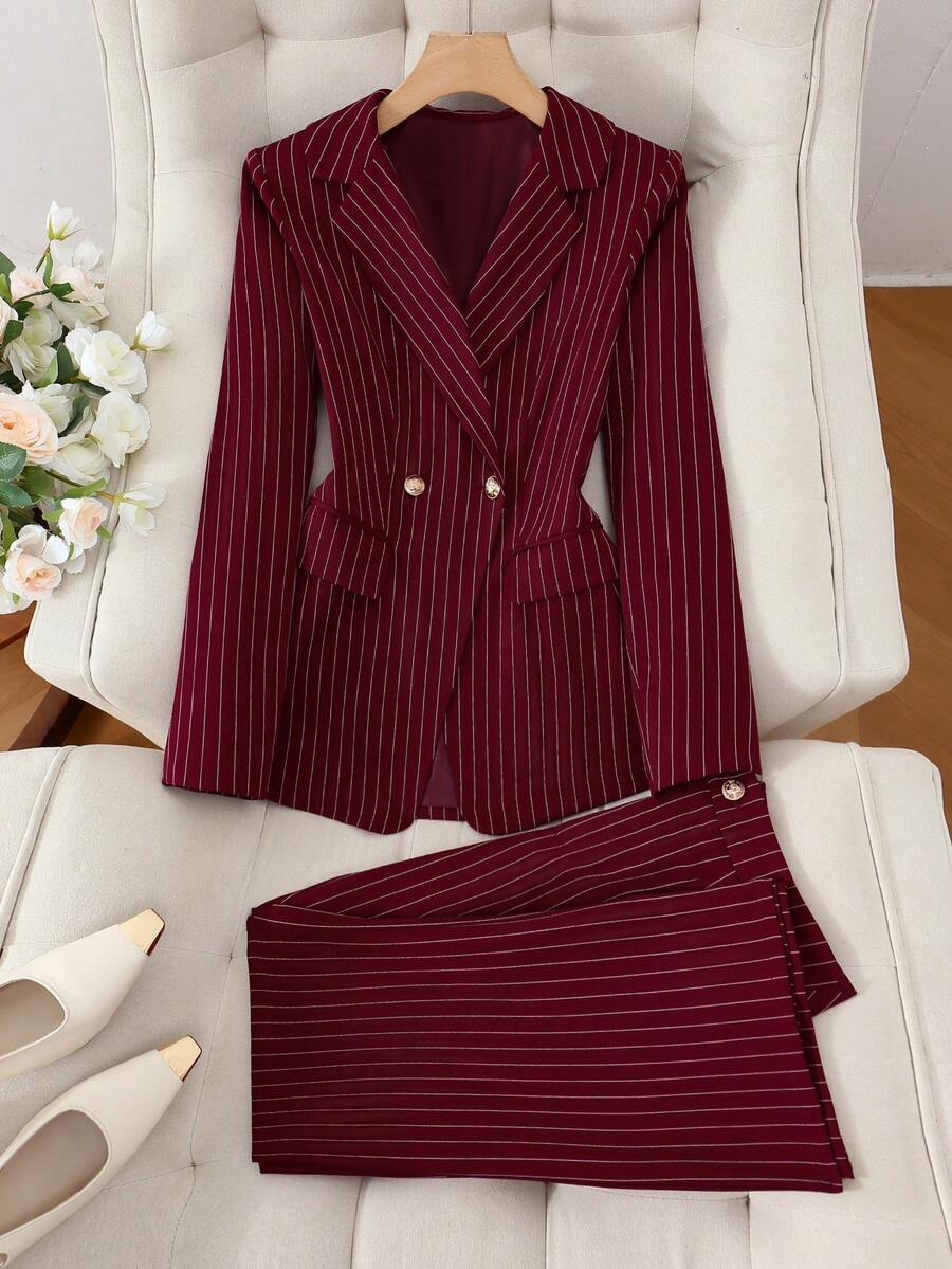 Lumivelle 女士时尚金属纽扣装饰修身西装外套 + 喇叭裤套装 - 酒紅色 - 查看 1