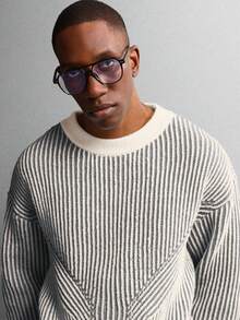 SUMWON 短款修身罗纹圆领套头衫，饰有定向条纹，休闲冬季针织衫 - 灰色 - 查看 3