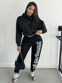Alexandranx Cropped Hooded Zip Hoodie Relaxed Fit Sweatshirt Back To School Autumn Winter Cosy Fall Christmas Cute Casual Everyday Y2K Streetwear Capsule Wardrobe Black - Black - View 6