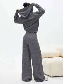 SHEIN Unity Nuevo conjunto de 2 piezas de moda para otoño/invierno: sudadera con capucha con cremallera gris y pantalones rectos de pierna ancha adelgazantes - Café integral - Ver 2