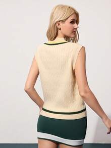 CourtClass Áo len nữ cổ chữ V không tay, phối màu tương phản, dáng regular fit, thích hợp mặc đi sân golf hoặc sân tennis. - Màu be - Xem 2