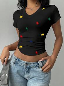 SHEIN BASICS Casual Minimalist Vintage Coin & Pony Print V-Neck T-Shirt For Women, Versatile Style Suitable For Spring, Summer, Early Autumn - Black - View 5