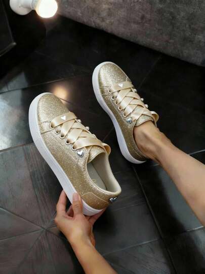 Tenis femeninos antideslizantes de diseño brillante, punta redonda, cordones planos, estilo skate urbano para uso diario