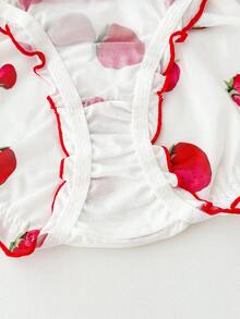 FairyFlirt 1pc Lightweight Strawberry Bow Design Girls' Panty - Red and White - View 6
