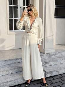 SHEIN Frenchy Bộ 2 áo dài tay cổ chữ V bèo nhún màu trơn và quần dài cho nữ - Màu be - Xem 3