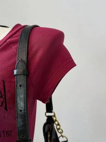 Attitoon 女士休闲复古朋克 V 领露背褶饰插肩袖撞色短袖 T 恤，带有蝴蝶、心形花卉和英文字母印花，适合夏秋季穿着舒适 - 彩色 - 查看 5