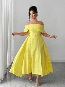 SHEIN PETITE CURVE Plus Size Women's Elegant Modest Formal Butter Yellow Summer Off-Shoulder Poncho Maxi Dress,High Slit Fishtail Hem Party Teacher Outfit - Yellow - View 4