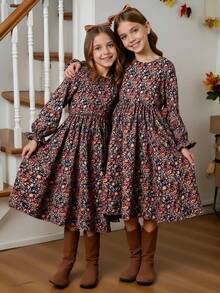 SHEIN Mädchen Blümchen elegante Mode Rundhals Rüschen Manschette Bluse, geeignet für Ausflüge, tägliche Picknicks, Reisen, Schulanfang - Verschiedenfarbig - Übersicht 1