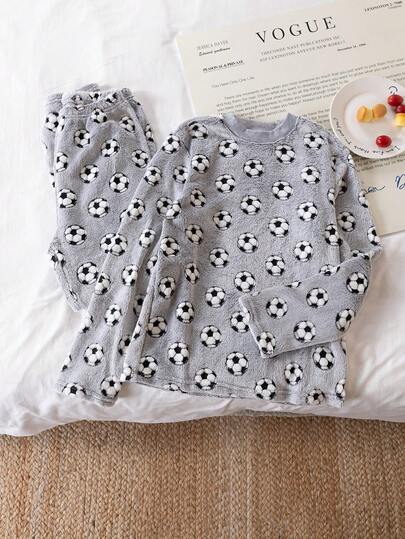 Set de 2 piezas de pijama suave y cómodo con gráfico de fútbol para adolescentes varones, pantalón largo y manga larga