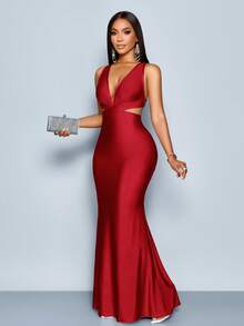 SOLERSUN Women's Elegant Solid Color Deep V-Neck Backless Fitted Fishtail Maxi Dress - Burgundy - View 7