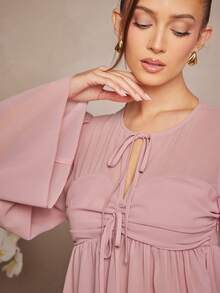 L'Amorae Áo thun tay dài dáng lửng màu hồng nhạt thanh lịch, mềm mại, họa tiết bandeau mùa hè - Hồng - Xem 6