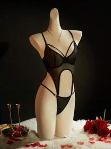 SpicyHot Conjunto de lencería sexy con sujetador con aros y tanga con adorno de malla - Negro - Ver 5