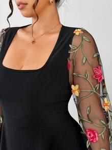 Elenzga 大码女式方领纯色网眼拼接刺绣长袖高腰喇叭裙优雅连衣裙 - 黑色 - 查看 9