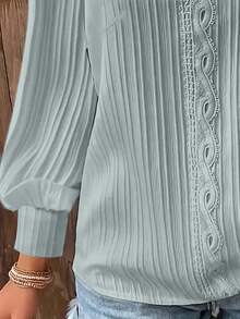 SHEIN LUNE Blusa elegante de manga larga con cuello en V y encaje de contraste para mujer talla grande - Celeste - Ver 3