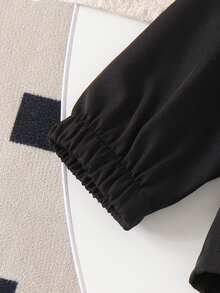 Chaqueta con capucha de manga larga con estampado de letras y decoración de lazo, estilo minimalista para niñas bebé - Negro - Ver 4